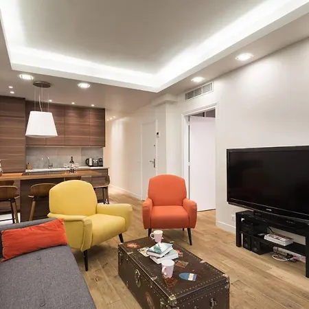 3 Double Bedrooms In Montmartre Near Subway Ac Paris