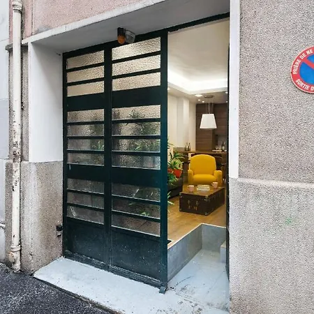 Apartment 3 Double Bedrooms In Montmartre Near Subway Ac