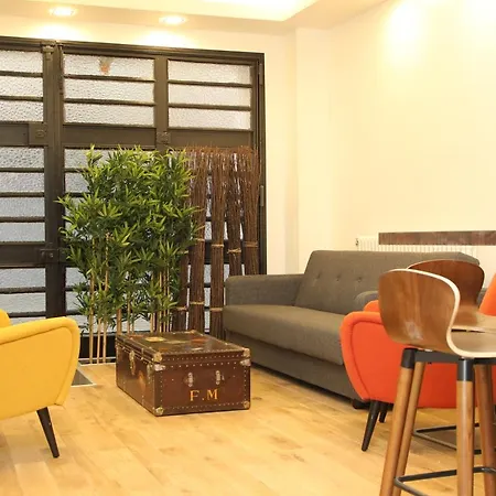 Apartment 3 Double Bedrooms In Montmartre Near Subway Ac