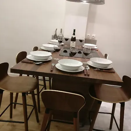 3 Double Bedrooms In Montmartre Near Subway Ac Apartment
