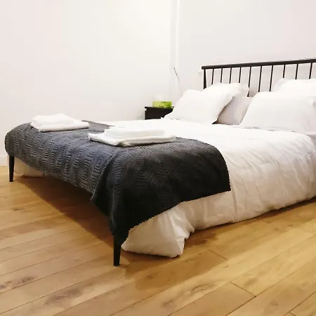 3 Double Bedrooms In Montmartre Near Subway Ac Apartment *