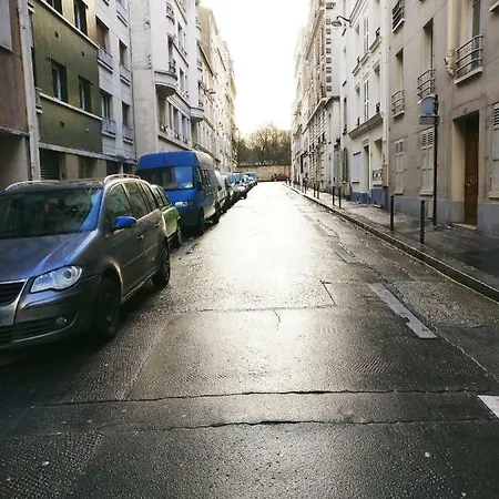 3 Double Bedrooms In Montmartre Near Subway Ac Paris