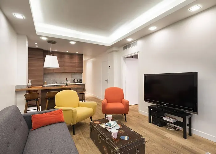 3 Double Bedrooms In Montmartre Near Subway Ac פריז