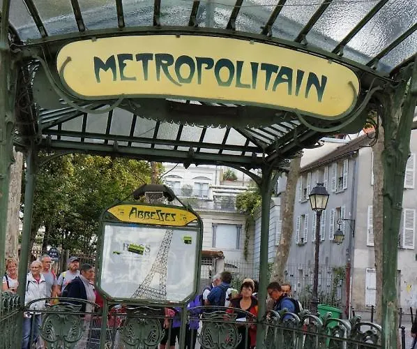 3 Double Bedrooms In Montmartre Near Subway Ac פריז