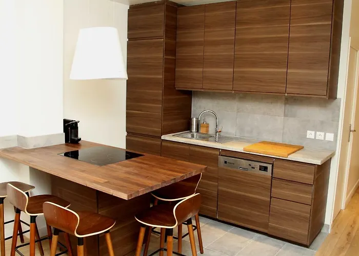 3 Double Bedrooms In Montmartre Near Subway Ac דירה *